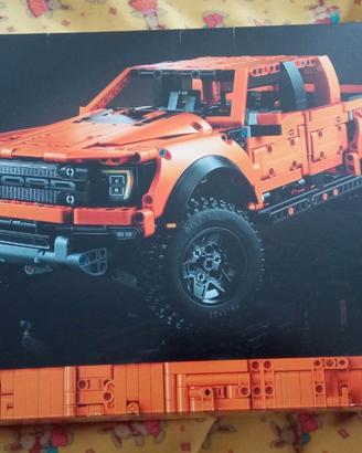LEGO Technic Ford F-150 Raptor 42126