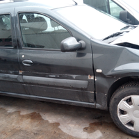 Dacia Logan 1.6 per ricambi