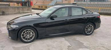 Alfa Romeo Giulia 2.2 Turbodiesel 180 CV AT8 Eco B