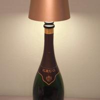 Krug bottiglia lampada led dorata