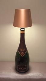 Krug bottiglia lampada led dorata