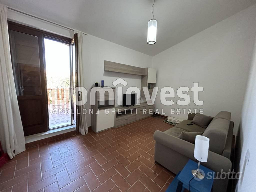 Rustico / Casale di 301 m² con più di 5 locali a C - Vista 5