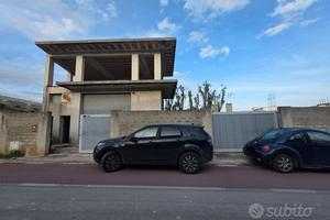 Castelvetrano struttura su 2 livelli da rifinire