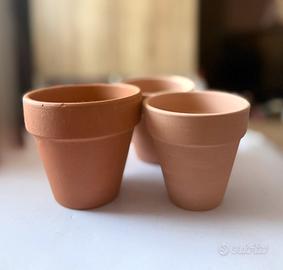 Set 3 vasetti in terracotta