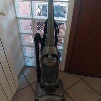 Aspirapolvere battitappeto