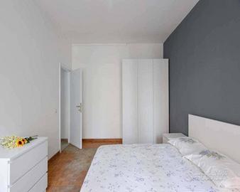 Stanza in appartamento di 177 m² a Roma