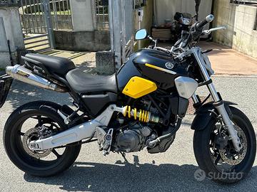 Yamaha MT-03 - 2006 patente A2 con 33,4 Kw