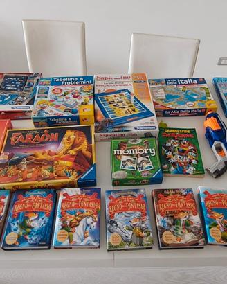 giochi da tavolo, libri e peluches