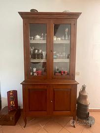 Credenza in arte povera