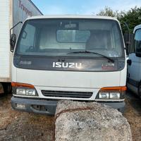 Isuzu NPR per ricambi