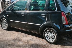 Lancia Musa 1.3 Multijet 