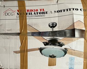 Ventilatore a soffitto a pale in legno con lampada