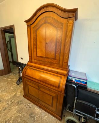 Credenza intarsiata legno