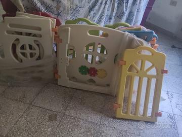 recinto di plastica per bambini 
