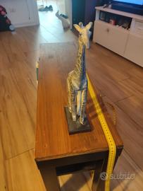 Statua Giraffa Decorativa con Base - Arredo Etnico