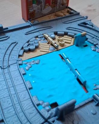 Thomas and friends - take n play portable railway