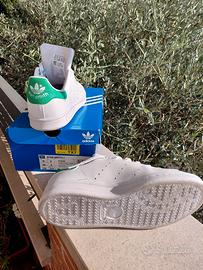 Scarpe adidas nr. 35 1/2