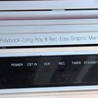 videoregistratore vhs  LG non testato per pezzi