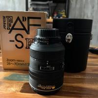 Nikon zoom AF-S 28-70mm f/2.8