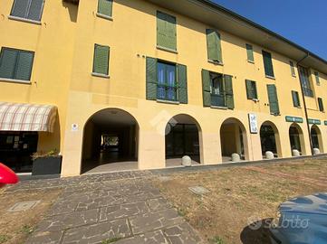 NEGOZIO A RONCADELLE