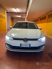 Volkswagen Golf 8 – 110 CV – 52.000 km – 2020