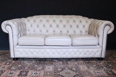 Divano 3 posti Chesterfield in pelle bianco crème
