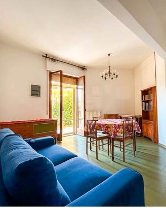 Appartamento con giardino e posto auto