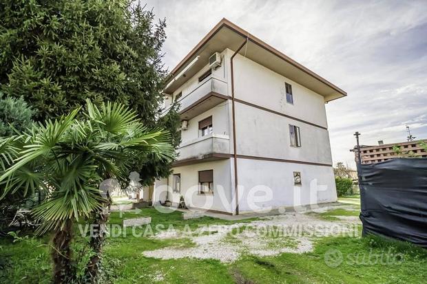 Appartamento Via Sant'Elena, 9, 35030, Selvazzano
