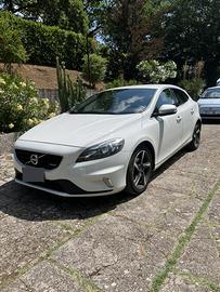 VOLVO V40 D2 1.6 R-design Kinetic