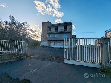 Capannonne industriale a Paternò