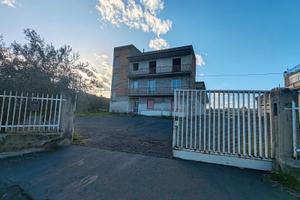 Capannonne industriale a Paternò