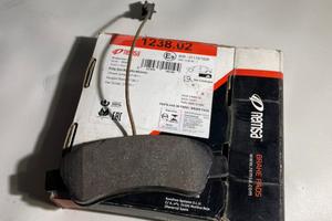 Serie pastiglie freno anteriori