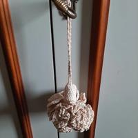 Dodici nappe artigianali per chiavi