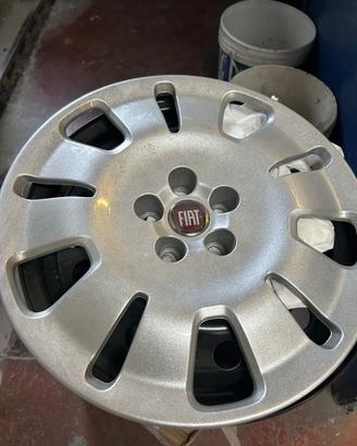 Cerchio fiat 16 pollici 5 fori