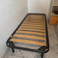 Letto singolo a doghe