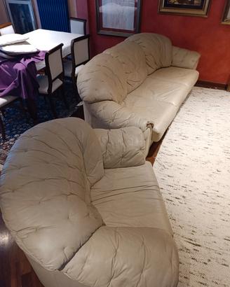 divano + poltrona in pelle 