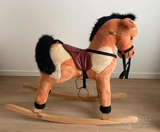 Cavallo a dondolo