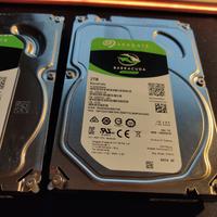 hard disk barracuda 2TB Seagate pari al nuovo