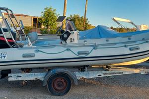Gommone Valiant V-520 con 40cv Mercury 4t