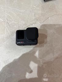 Insta 360 ace pro con accessori 2 schede 128gb