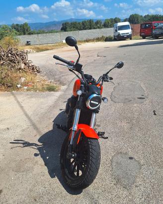 Moto QJ SRV 300