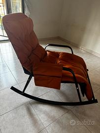POLTRONA A DONDOLO RECLINABILE