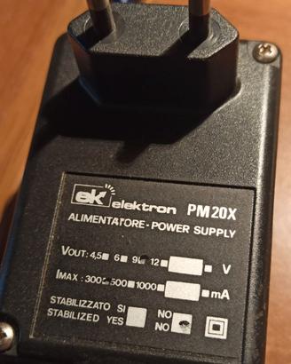 alimentatore marca Ek Elektron 9V