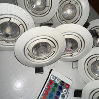 Set di 9 faretti RGB misti con telecomando