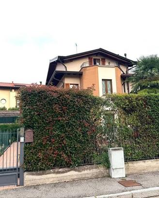 Appartamento di 141 m² con 4 locali e box auto dop