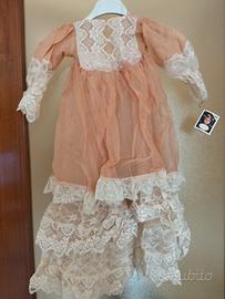 Vestito per bambola nuovo in pizzo e organza 