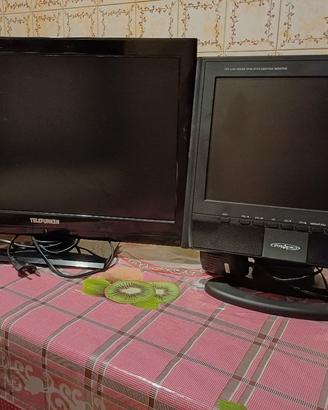 TV HDMI 24 Pollici + TV Portatile VGA 8 Pollici