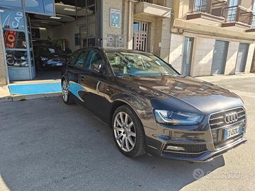 Audi A4 avant s-line 190CV