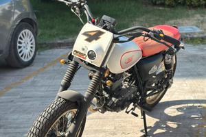 Mash Dirt Track 125 - Solo 2.376 KM! Come nuova