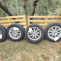Ruote complete semi nuove